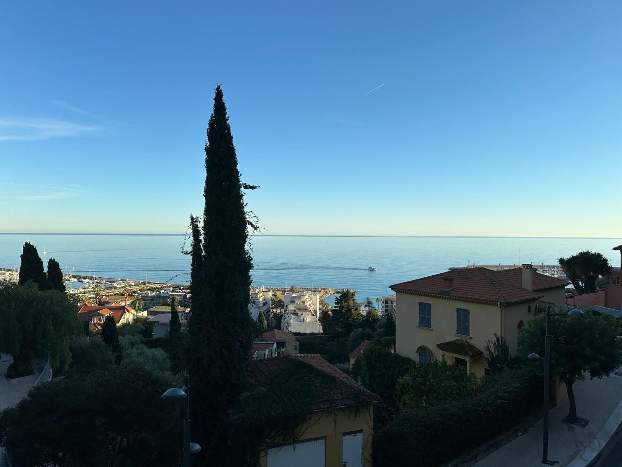 Le Vigia-Vue Mer-Terrasse-Climatisation-Parking Menton Exterior foto